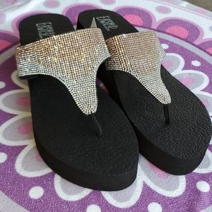 Girl's Woman's Sandals Size 11
